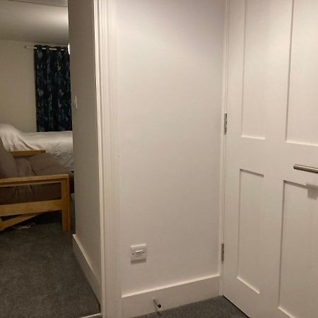 Beautiful 1-Bed Studio In London Exterior foto